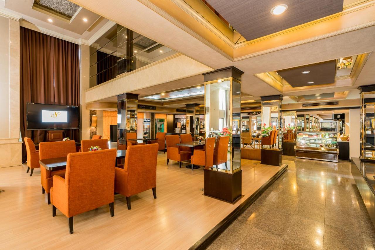 Niran Grand Hotel Banguecoque Exterior foto